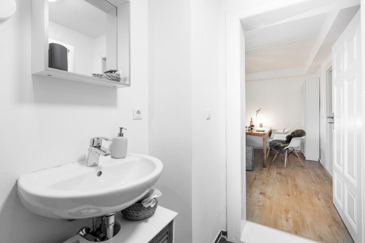Beautiful 3 Room apartment in Kreuzberg Berlin Exterior foto